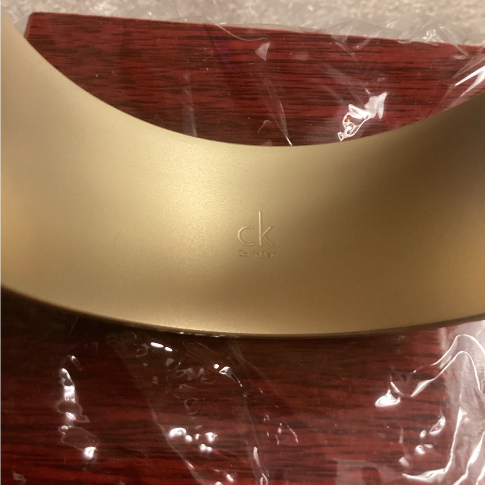 Calvin Klein Collection Gold Bangle - Picture 3 of 7